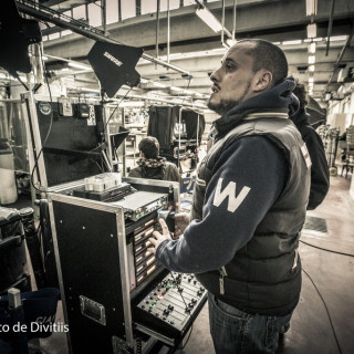 7MINUTI regia Michele Placido, quinto giorno di riprese interno Dublo, Latina 5 dicembre 2015 Nella foto: il tfonico di presa diretta -  EdeDPhotos/Enrico de Divitiis/www.enricodedivitiis.it