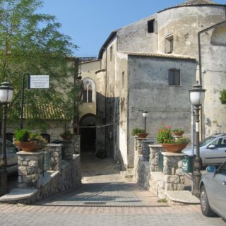 Piazza Fra diavolo - Itri (1)