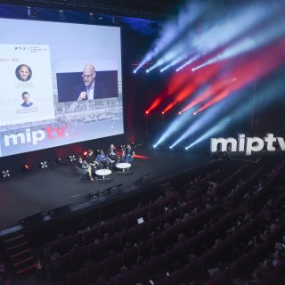 MIPTV 2018 - CONFERENCES - KEYNOTE SHOWCASE -  WHY SERIES TRAVEL ?